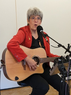 Gertrud Meinert "Singe mer jet zesamme?" Ahl un neu kölsche Leedcher för metzesinge! Teil 2